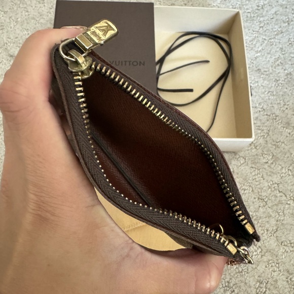 Louis Vuitton Key/Coin Pouch - Picture 4 of 5